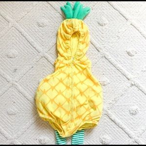 Carter’s pineapple costume